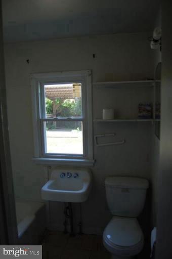 Foto del edificio - 2 Spruce Ln