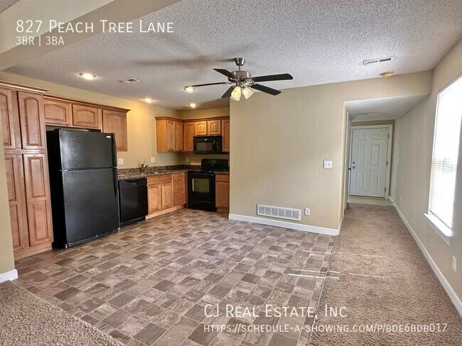 Building Photo - 827 SW Peach Tree Ln