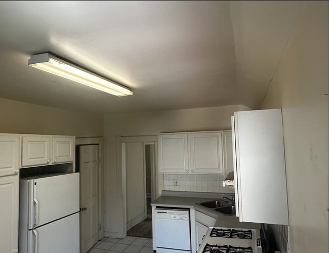 Building Photo - 507 N 20th St