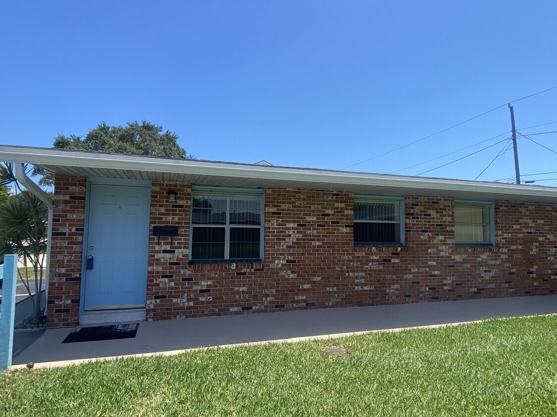 Primary Photo - 595 Cinnamon Dr