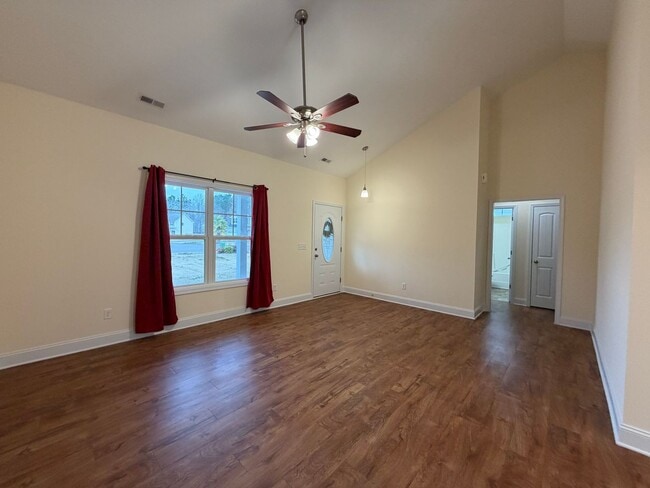 Photo - 4 BR Home in Quiet Neighborhood