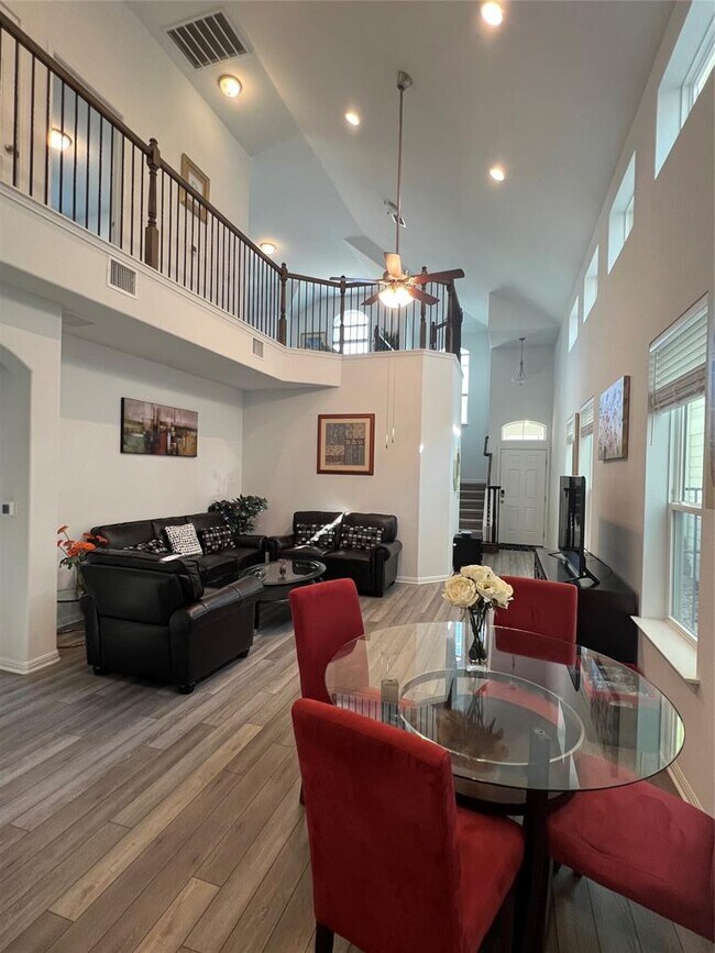 Foto del edificio - 1200 Avani Brook Ln