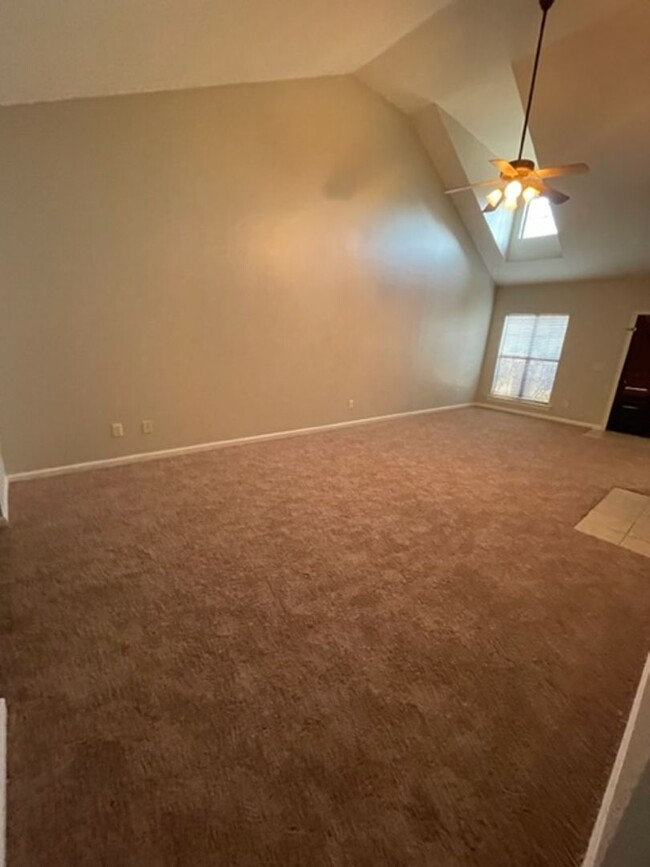 Foto del edificio - Townhome for rent in Calera