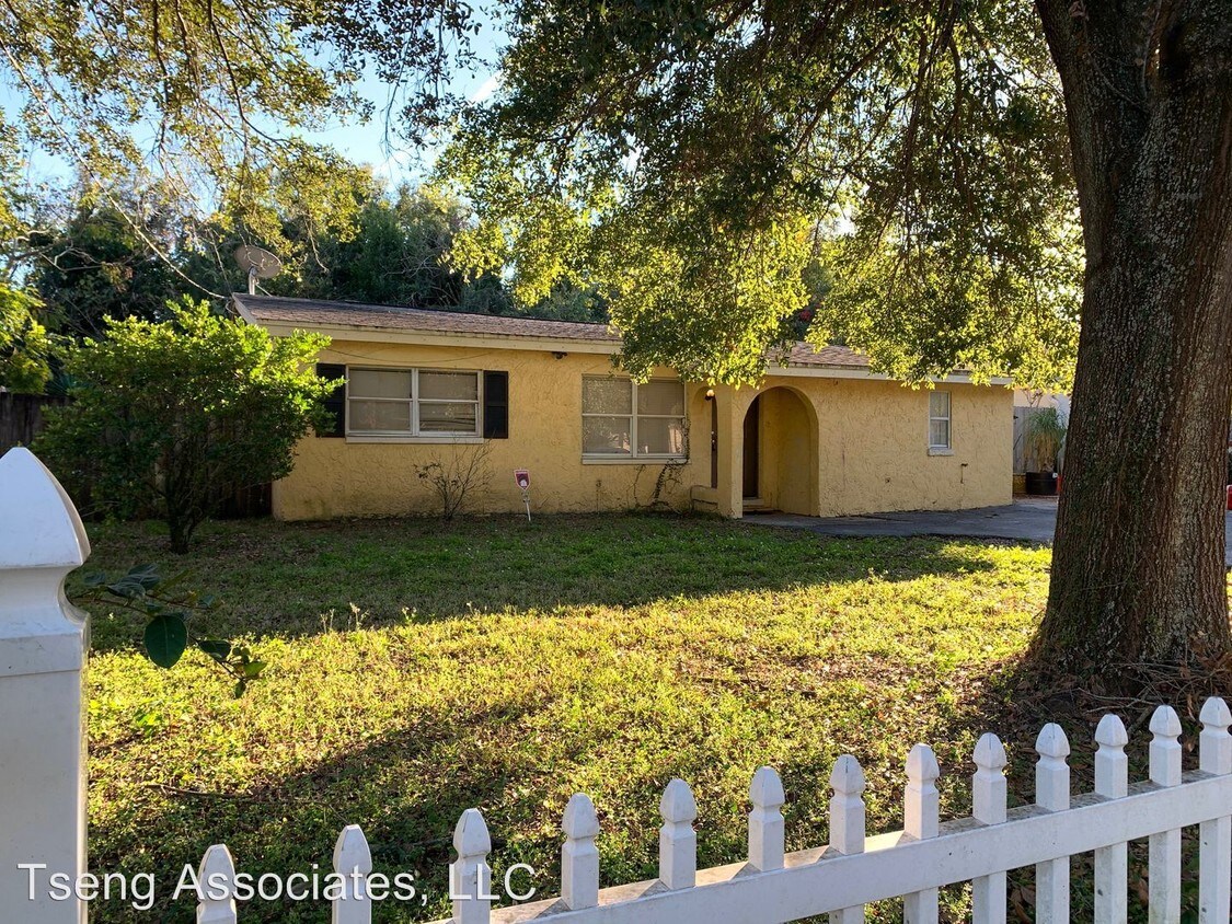 Primary Photo - 3 br, 2 bath House - 2415 S. Ramona Cir.