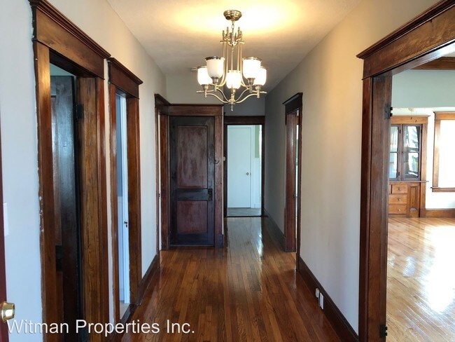 Building Photo - 3 br, 1.5 bath House - 16 Hartford St.