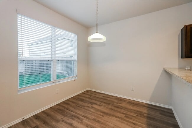 Building Photo - 16903 Andrew Nook Ln