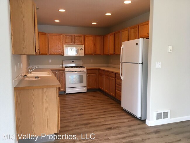 Building Photo - 3 br, 2 bath House - 1712 Trudell Court SE