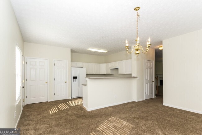 Building Photo - 4060 Robin Cir