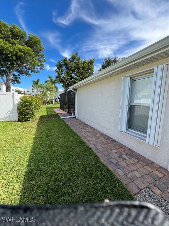 Foto principal - 15817 Beachcomber Ave