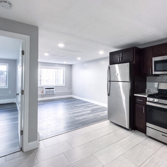 Building Photo - 19 Grove St