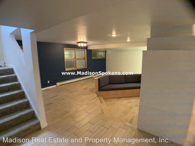 Building Photo - 4 br, 3 bath House - 4603 S Napa St.