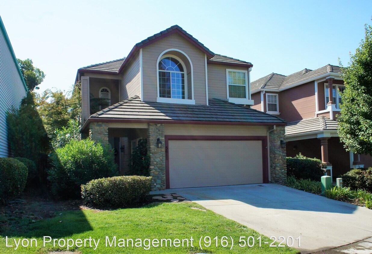 3 br, 2.5 bath House 5611 Grand View Ct House for Rent in Rocklin