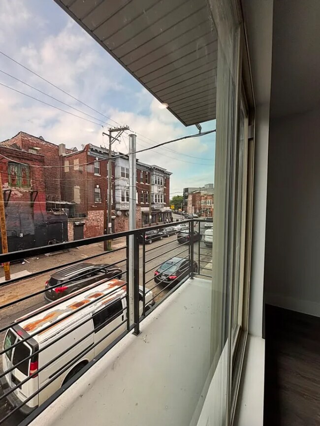 Building Photo - 675 N 41st St