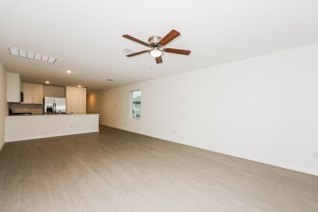 Building Photo - 1604 Limpkin Dr