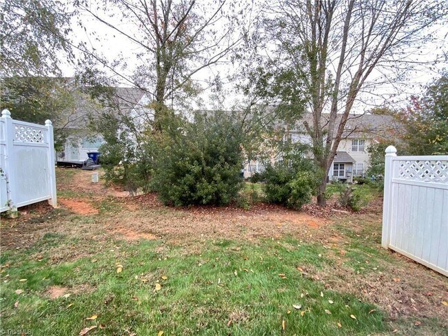 Foto del edificio - 3235 Manchester Ave