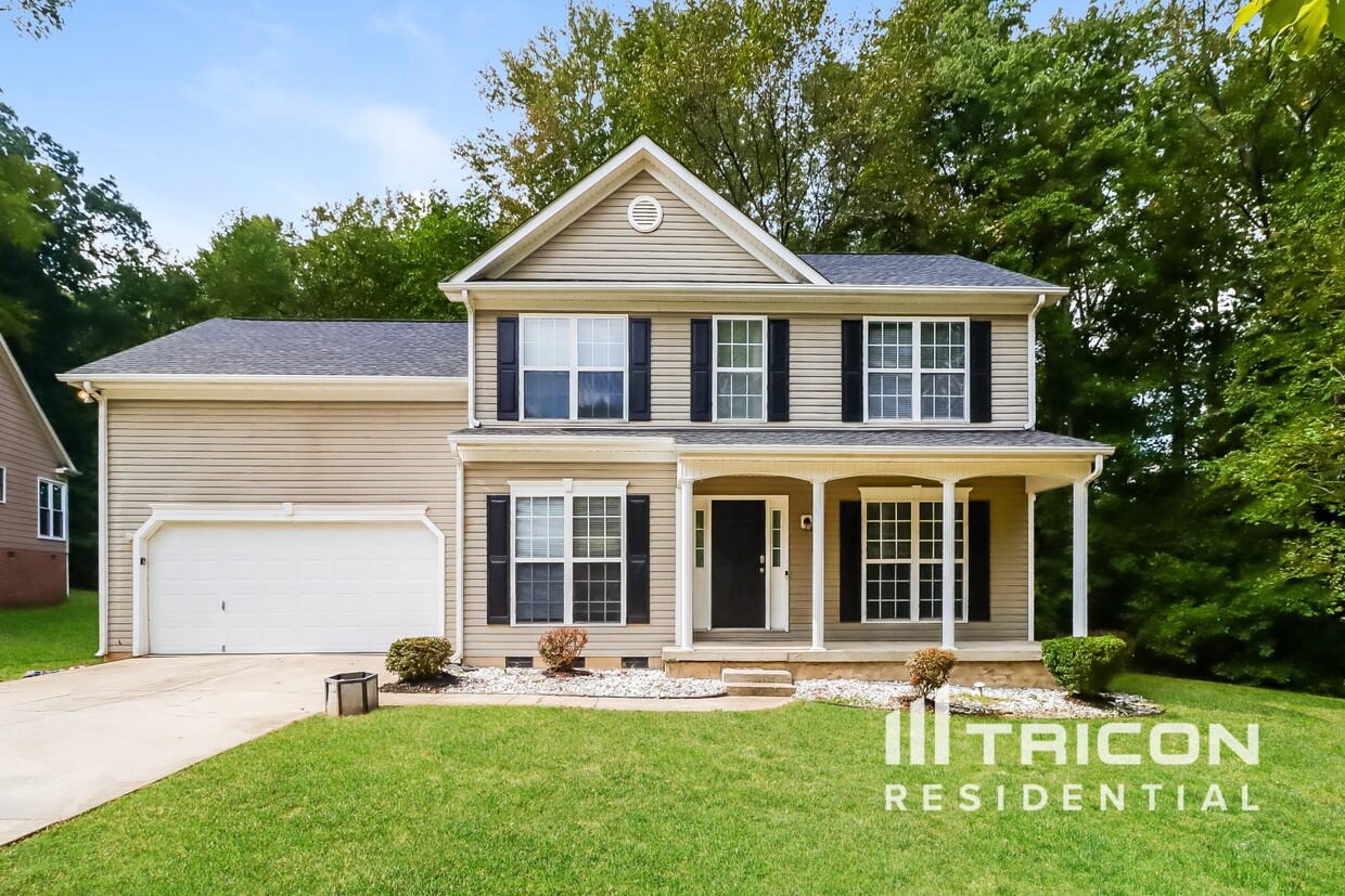 Foto principal - 2313 Century Oaks Ln
