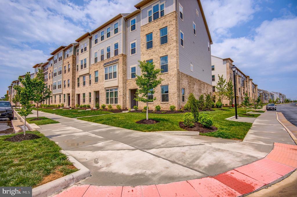 Foto principal - 24276 Thurso Sq