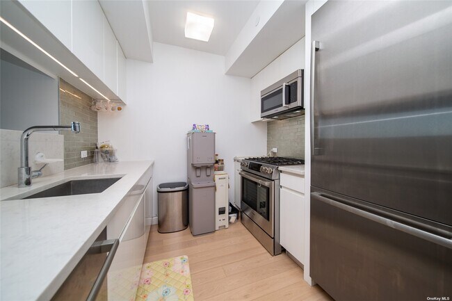 Foto del edificio - 13835 39th Ave
