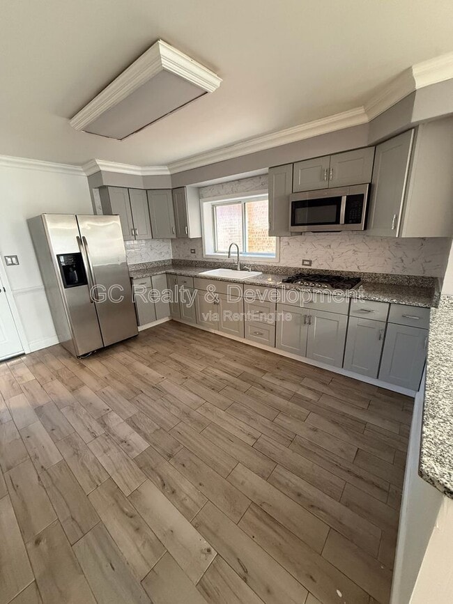 Foto del edificio - 4644 W 47th St