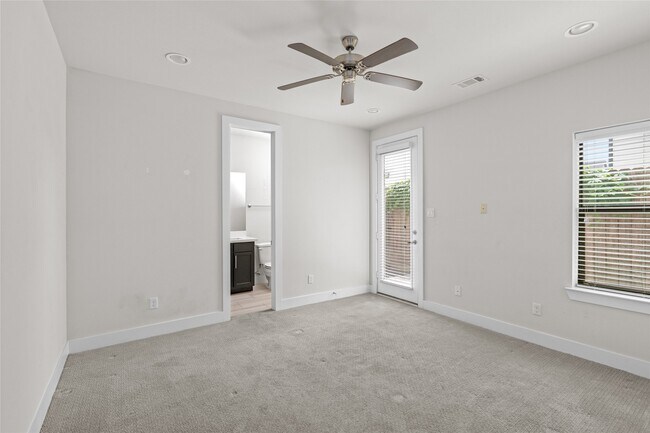 Building Photo - 3409 Kensington Yellow Pl