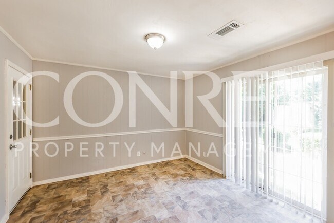 Foto del edificio - Cute Three Bedroom Home in Northport, AL, ...