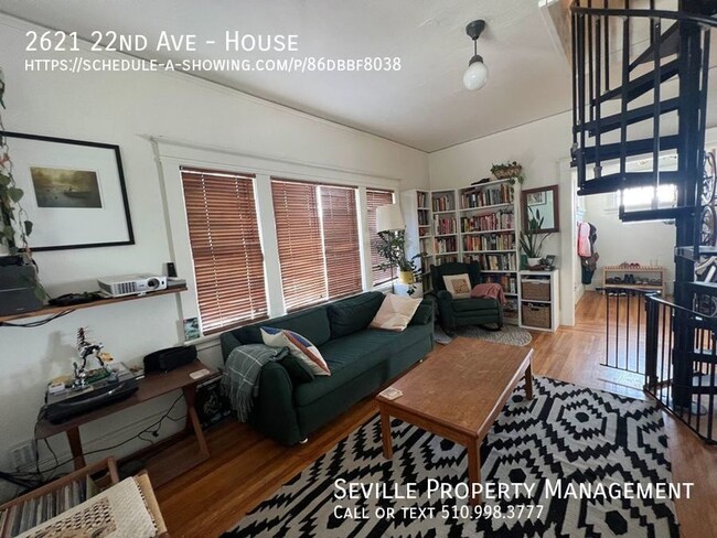 Building Photo - Charming 2 Bedrooms / 1 Bathroom + Loft Home
