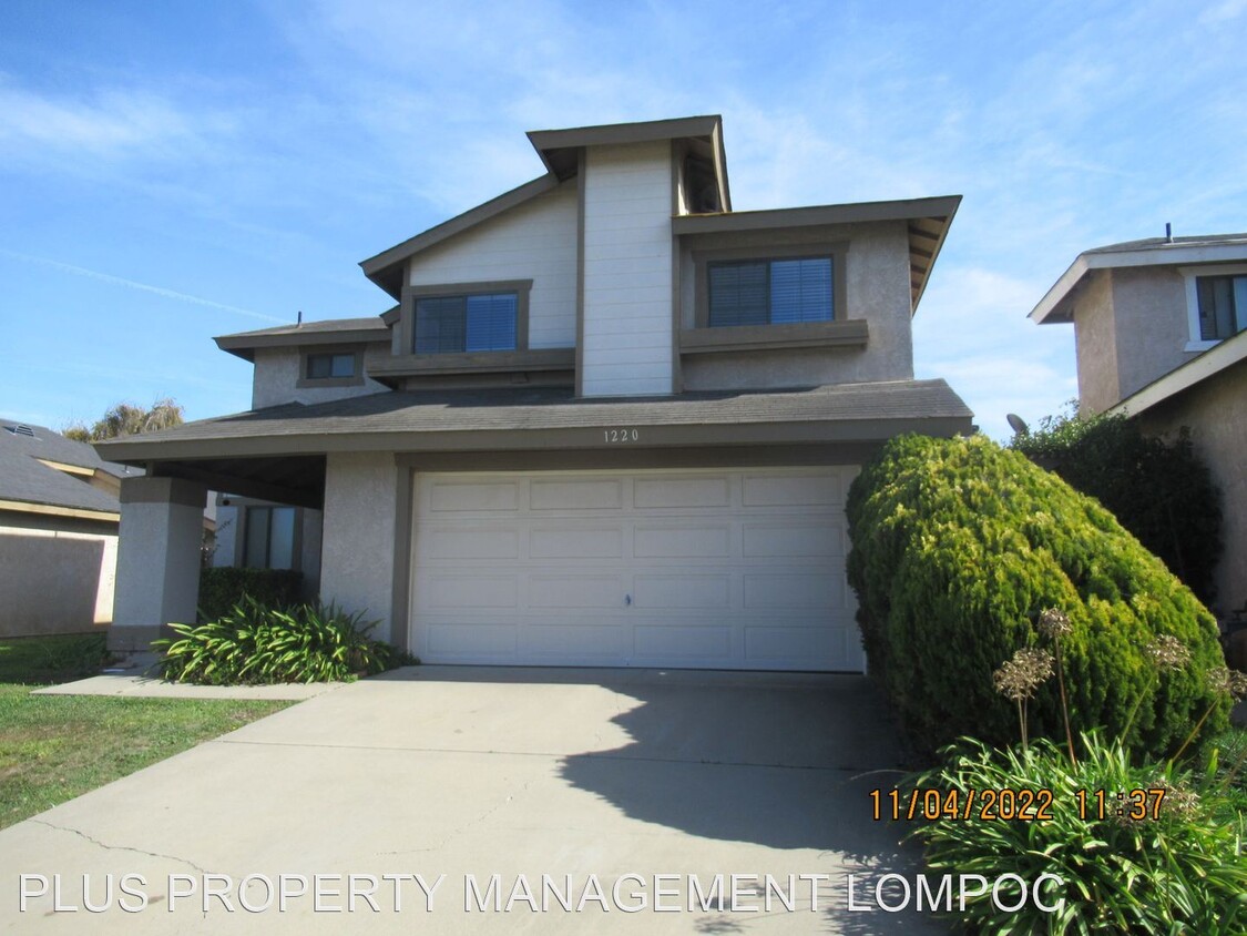 Primary Photo - 3 br, 2.5 bath House - 1220 Iris Court
