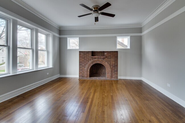 Foto del edificio - 3707 N Lockwood Ave