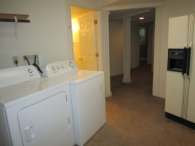 Building Photo - 607 N Juliette Ave