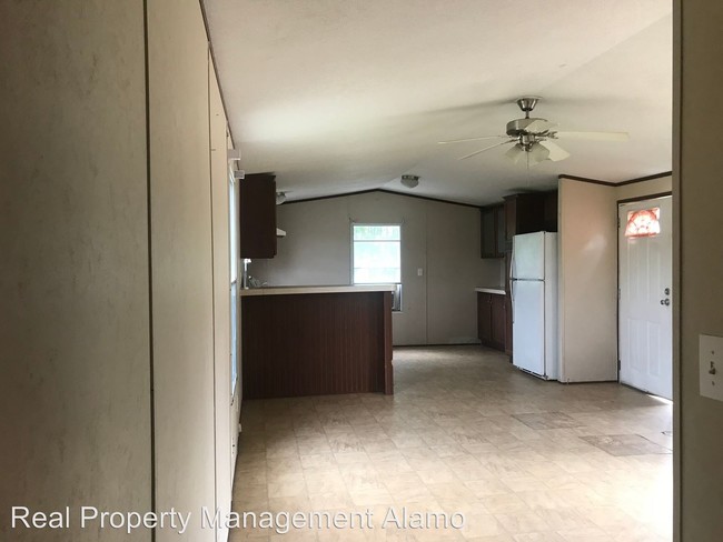 Building Photo - 745 Englehart