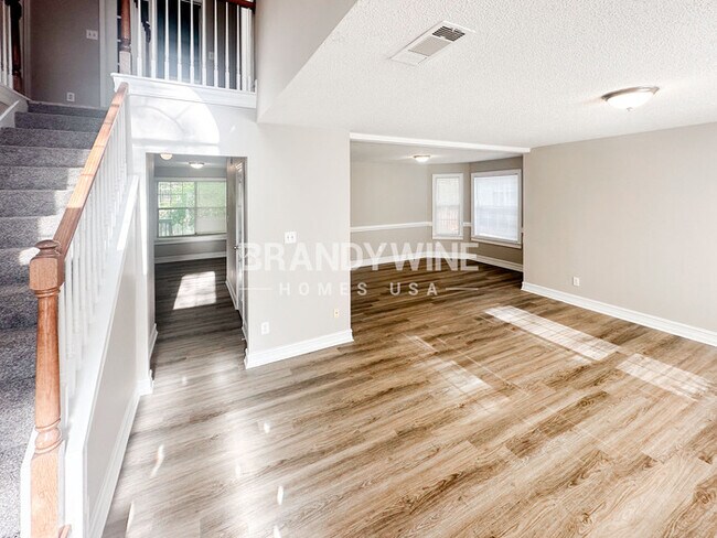 Foto del edificio - 12339 Lakeside Pkwy