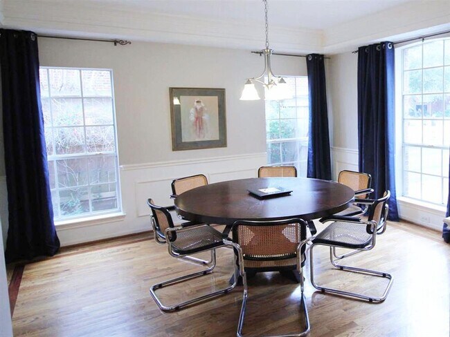 Foto del edificio - 7919 Wellington Ct S