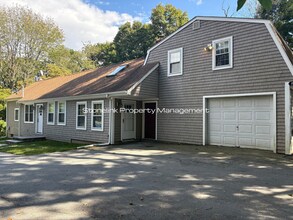 Building Photo - 27A Laurel Ln