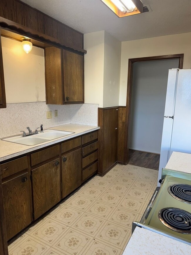 Building Photo - 5030 53rd St