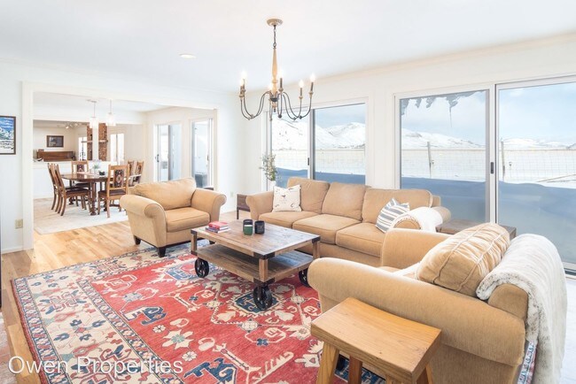 Foto del edificio - 4 br, 3.5 bath House - 280 Moose Street