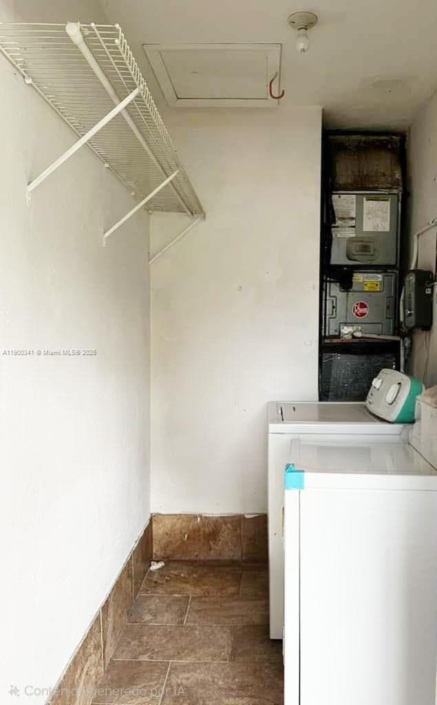 Foto del edificio - 1698 NE 147th St