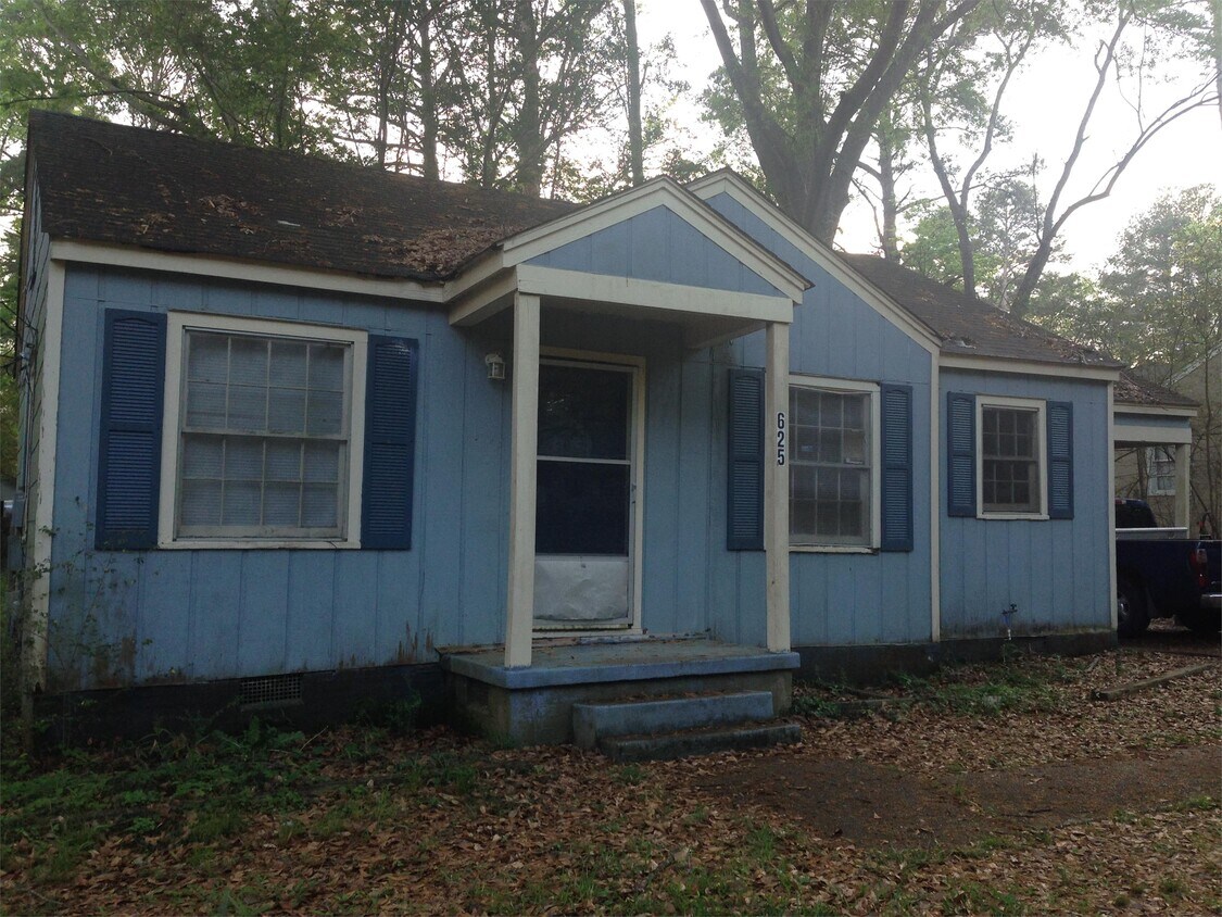 Building Photo - 625 Avalon Rd