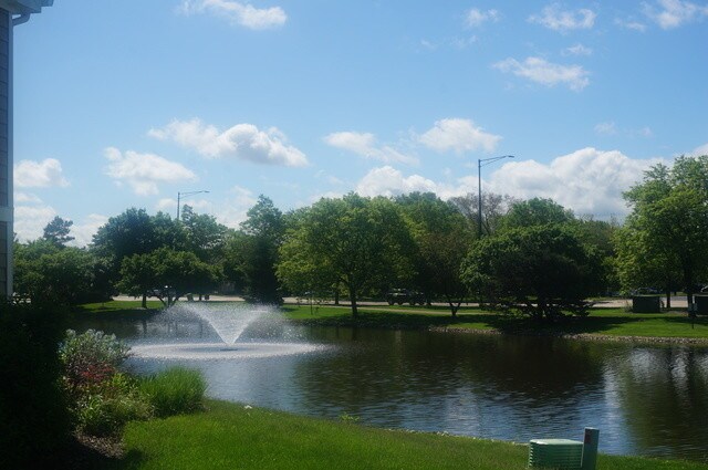Foto del edificio - 624 Berkley Ct