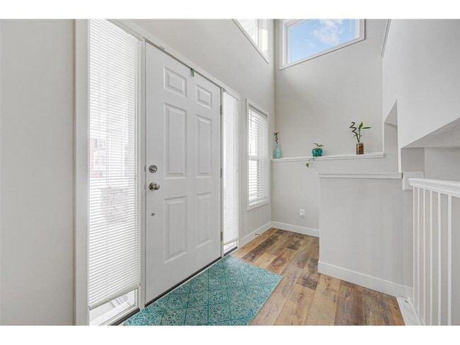 Foto del edificio - 1731 Riverside Dr