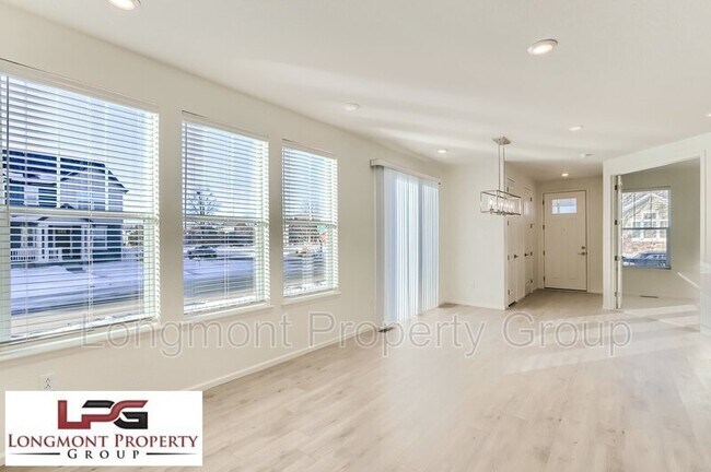 Foto del edificio - 450 Canadian Crossing Dr
