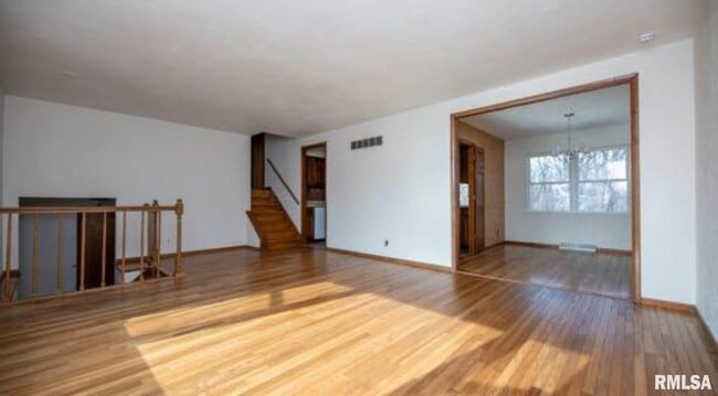 Building Photo - 2303 W Pintura Ct