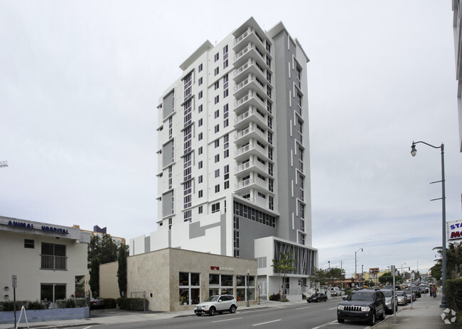 Building Photo - West Brickell View