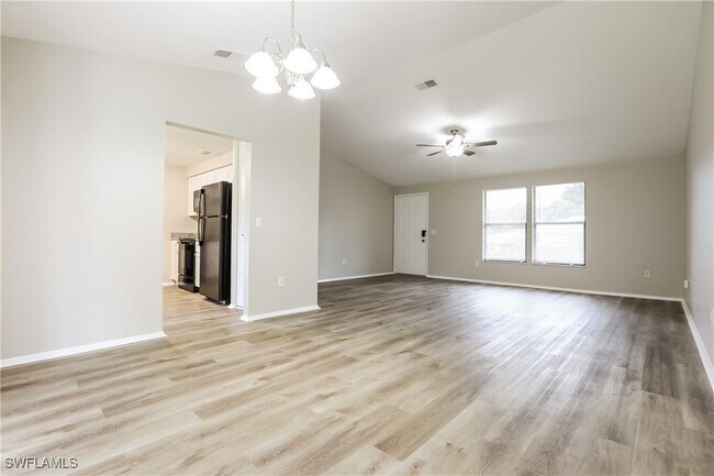 Foto del edificio - 20569 Tappan Zee Dr