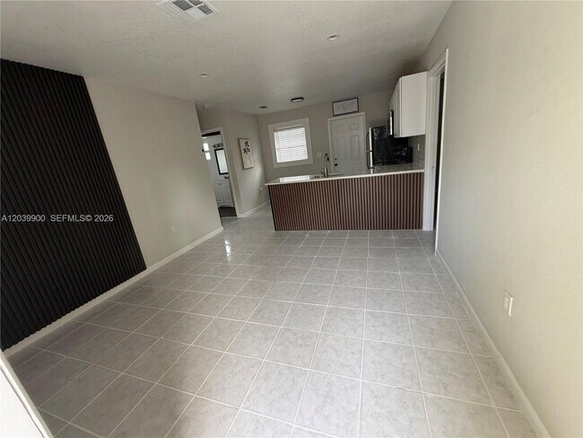Foto del edificio - 1533 NW 2nd Ave