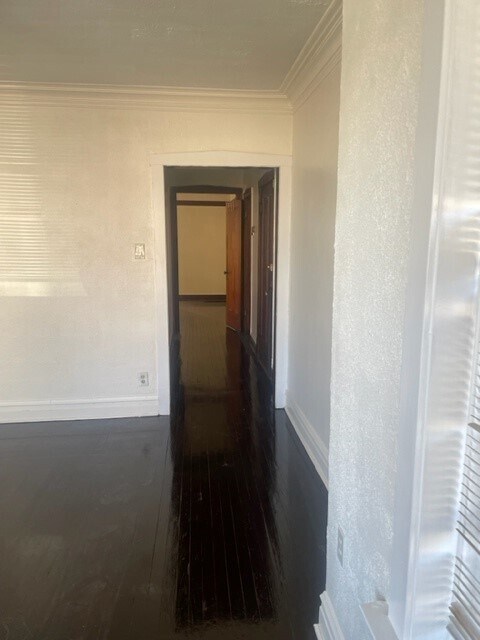 Building Photo - 5311 W Van Buren St