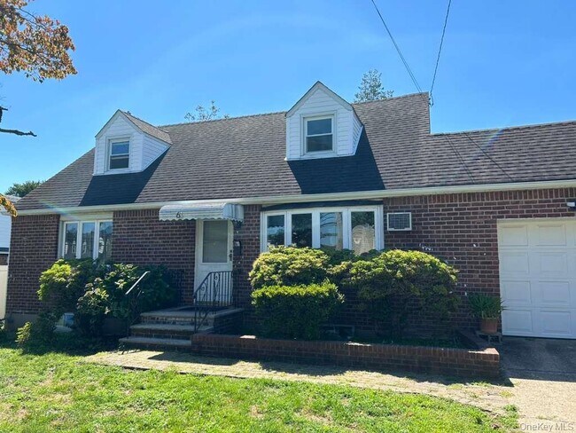 Building Photo - 63 I U Willets Rd