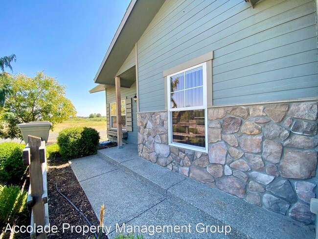 Foto del edificio - 3 br, 2 bath House - 9002 Vialago Pkwy