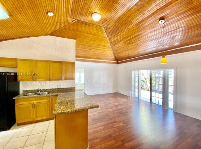 Building Photo - 2402 NW 42nd St