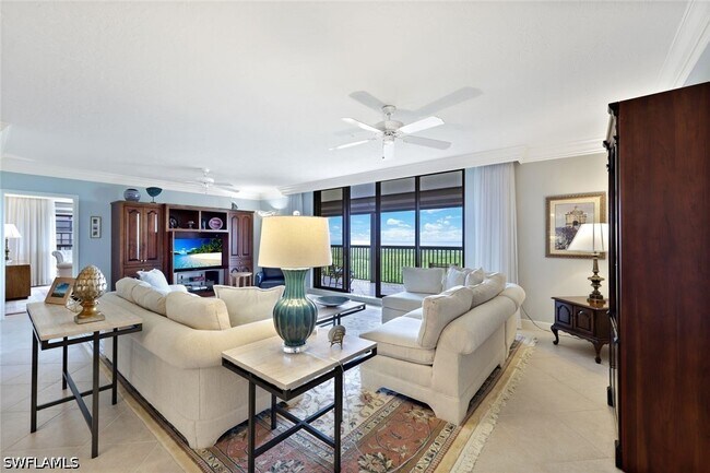 Foto del edificio - 6075 Pelican Bay Blvd