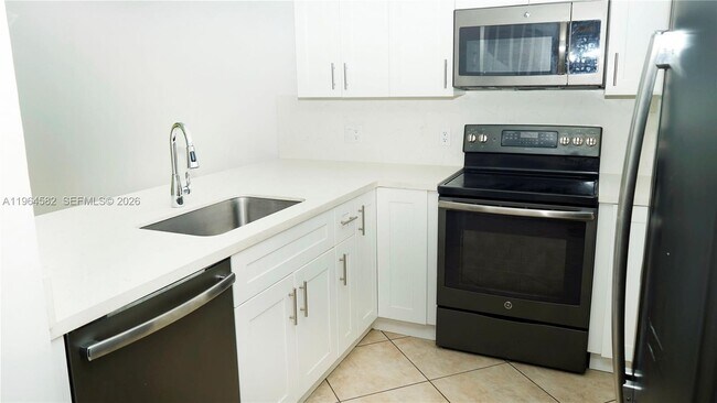 Foto del edificio - 7041 SW 42nd Pl